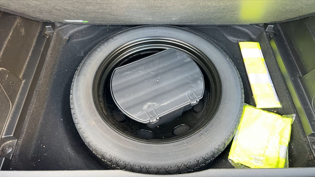 Photo de la roue de secours 1