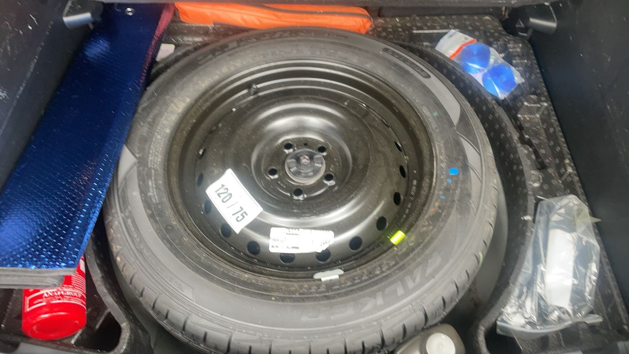 Photo de la roue de secours 1