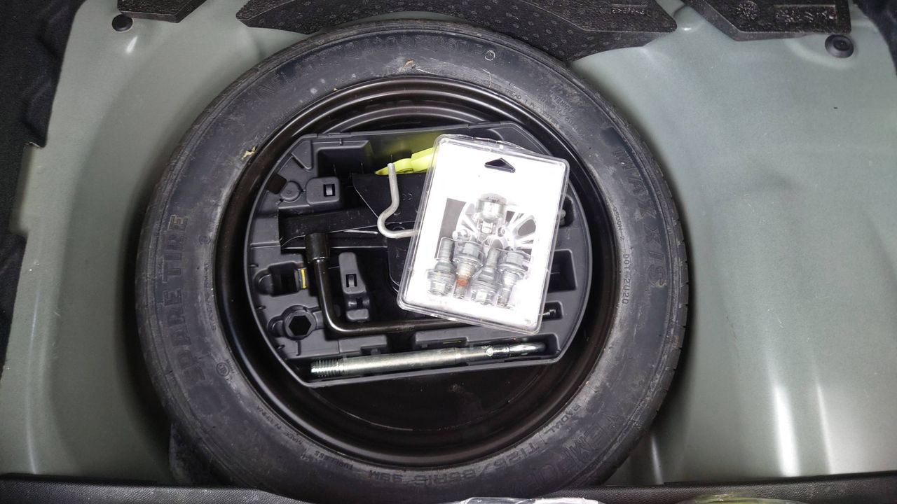 Photo de la roue de secours 1