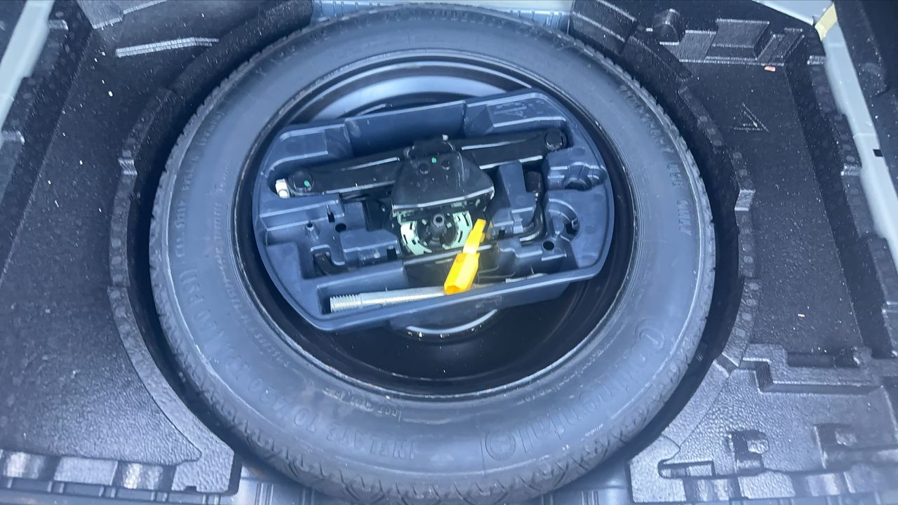 Photo de la roue de secours 1