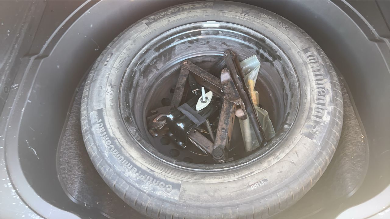 Photo de la roue de secours 1