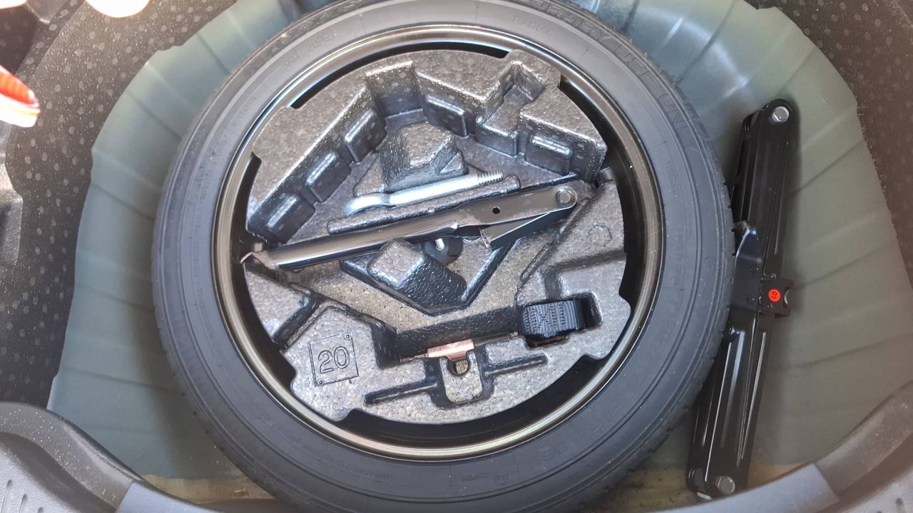 Photo de la roue de secours 1