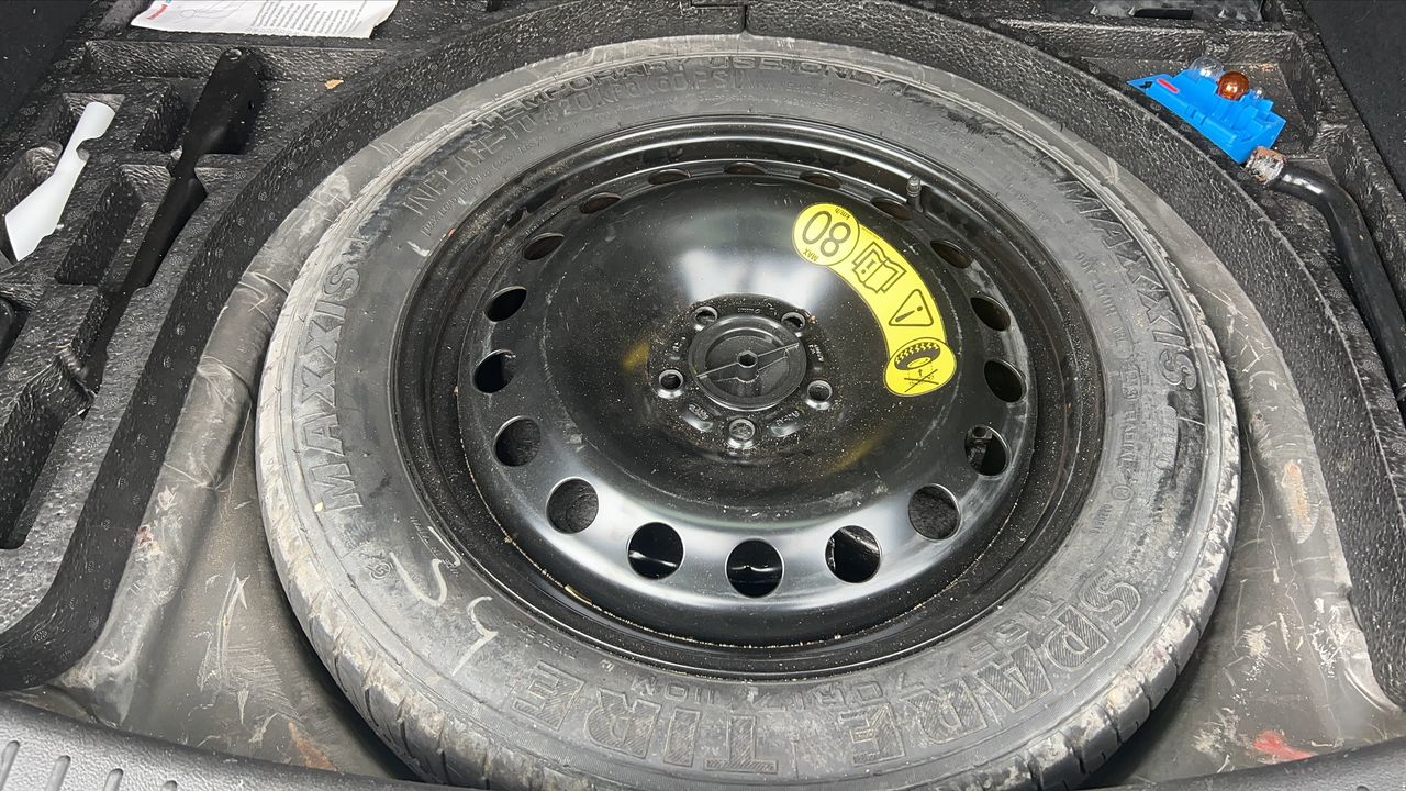 Photo de la roue de secours 1