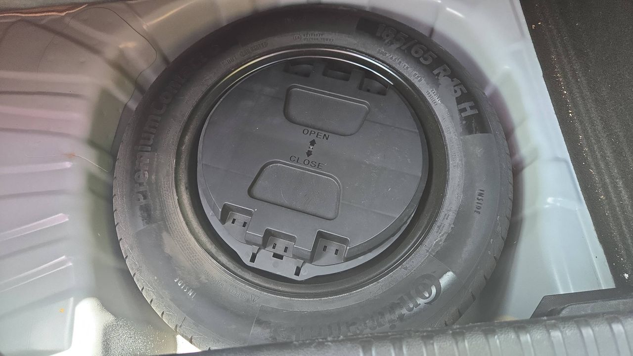 Photo de la roue de secours 1