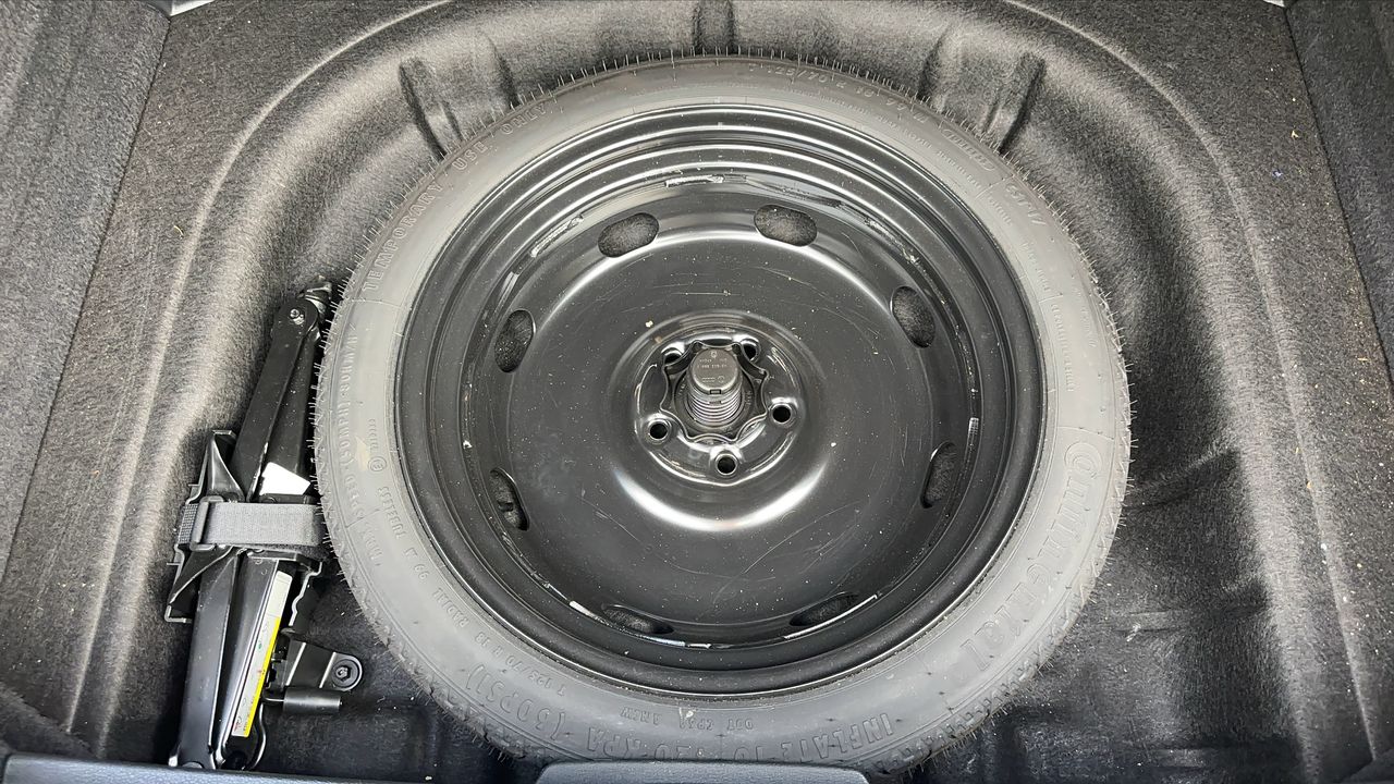 Photo de la roue de secours 1