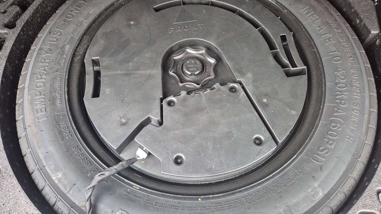 Photo de la roue de secours 1