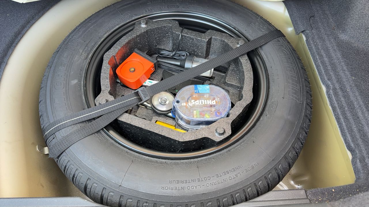 Photo de la roue de secours 1