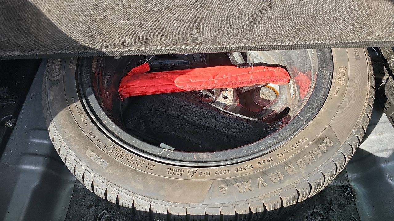 Photo de la roue de secours 1