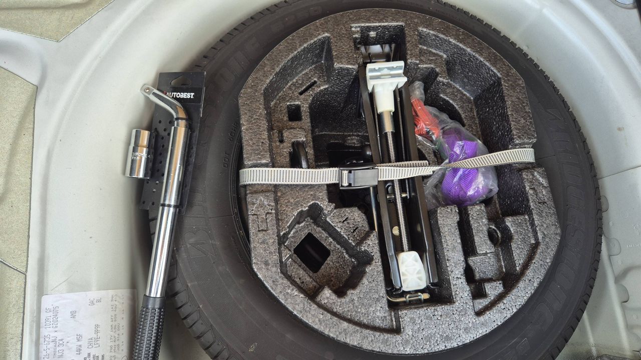 Photo de la roue de secours 1