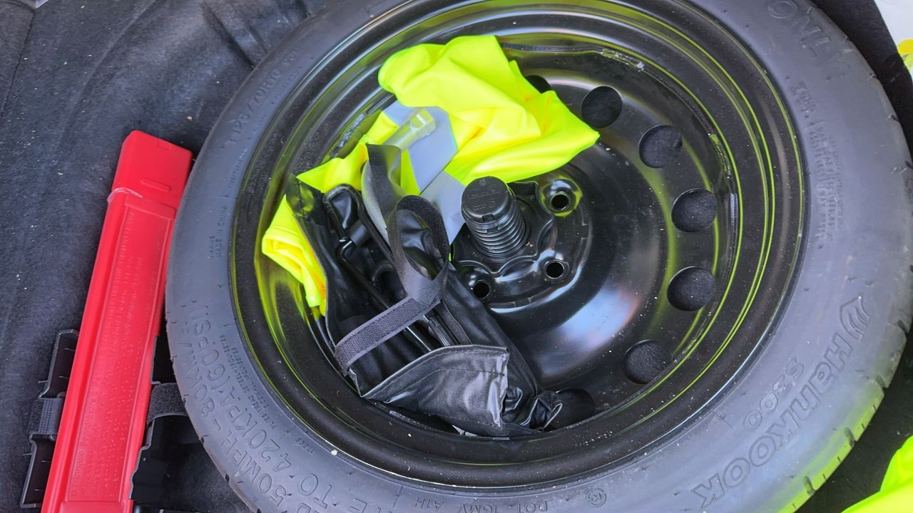 Photo de la roue de secours 1