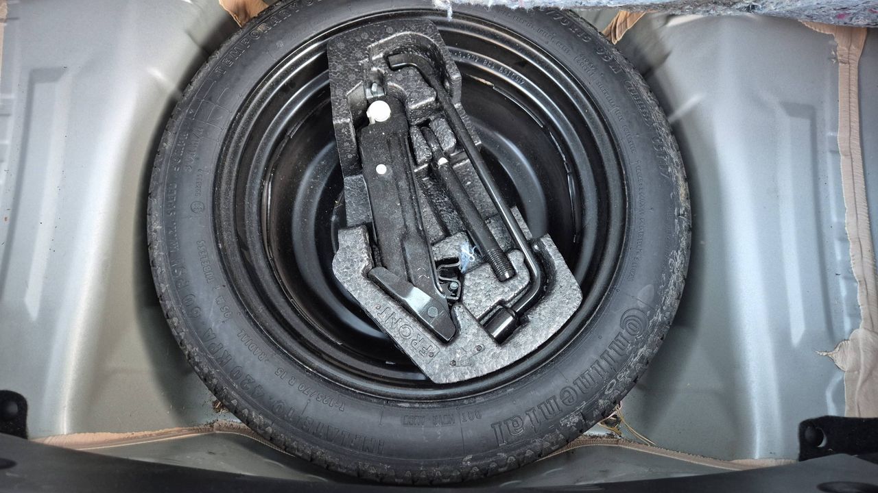 Photo de la roue de secours 1