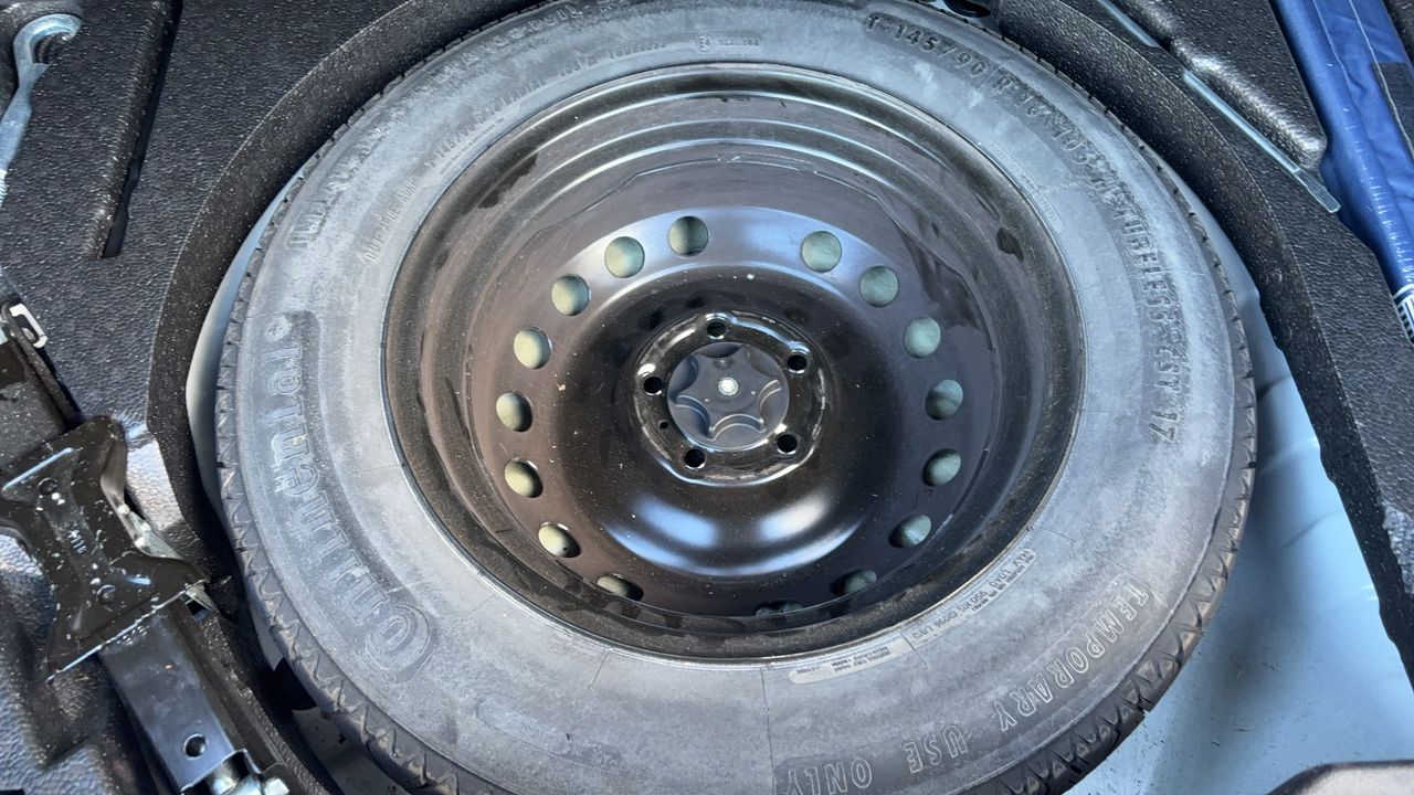 Photo de la roue de secours 1