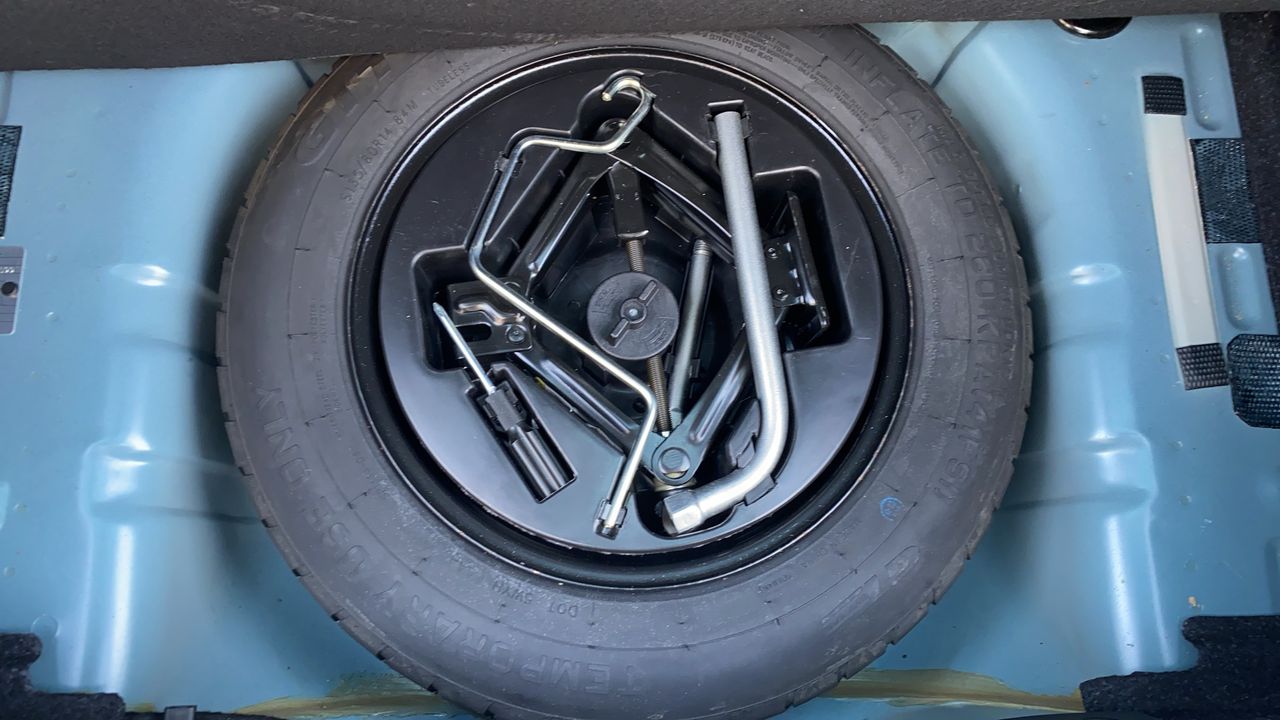 Photo de la roue de secours 1