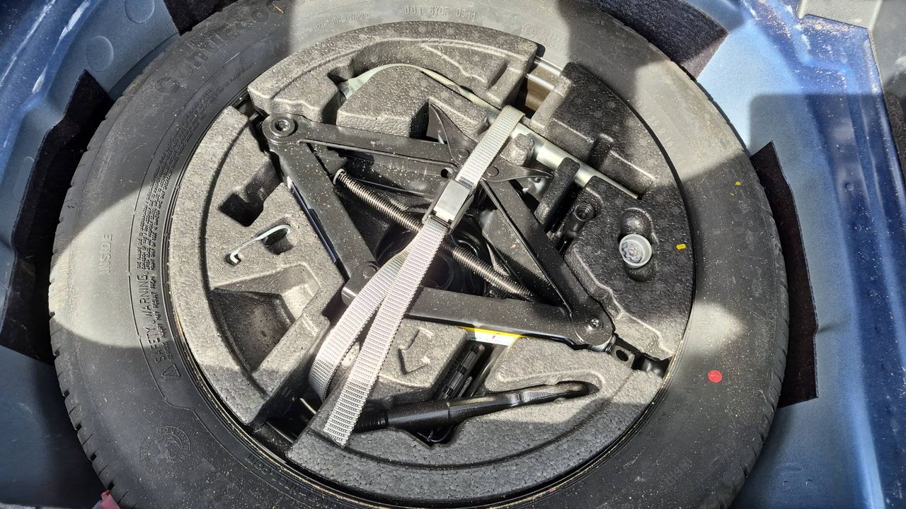 Photo de la roue de secours 1
