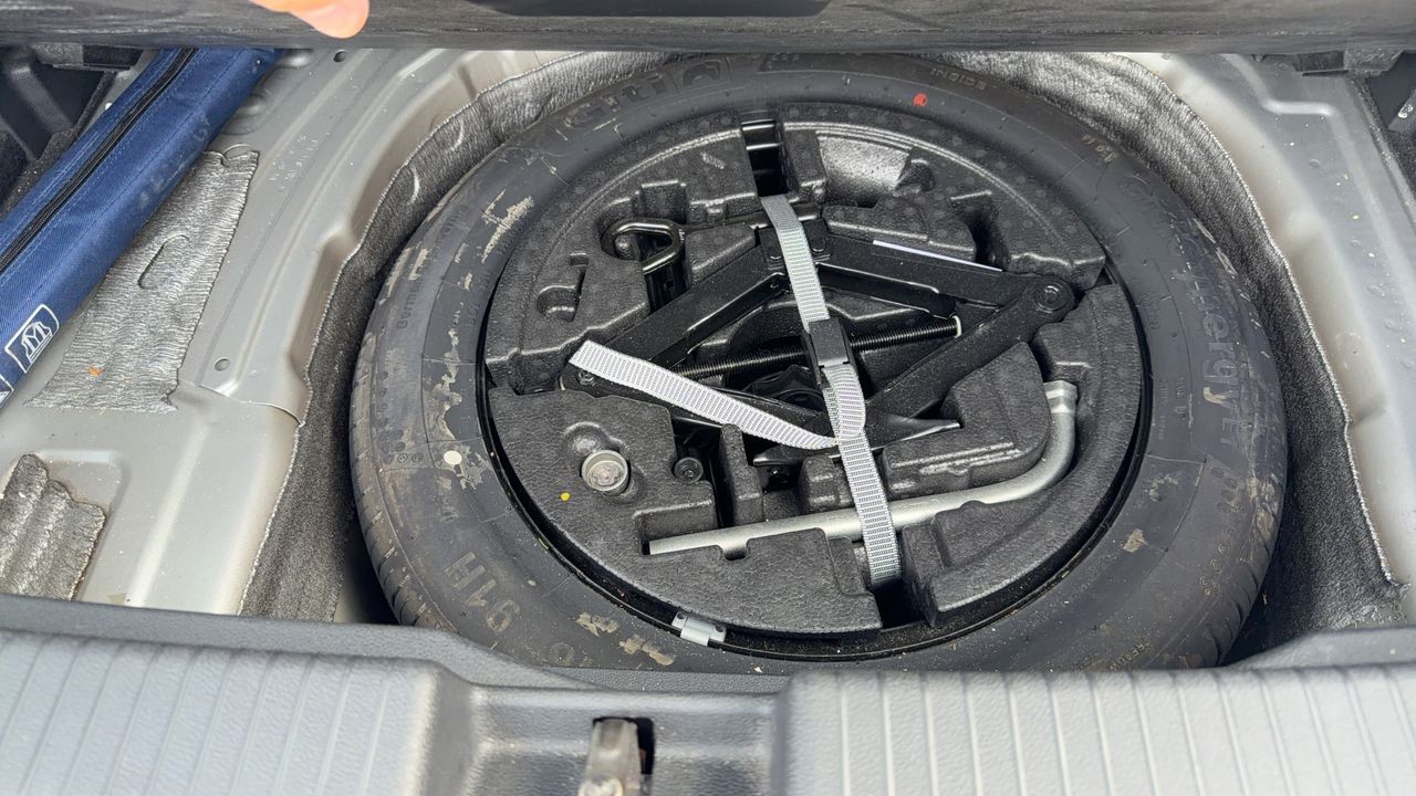Photo de la roue de secours 1