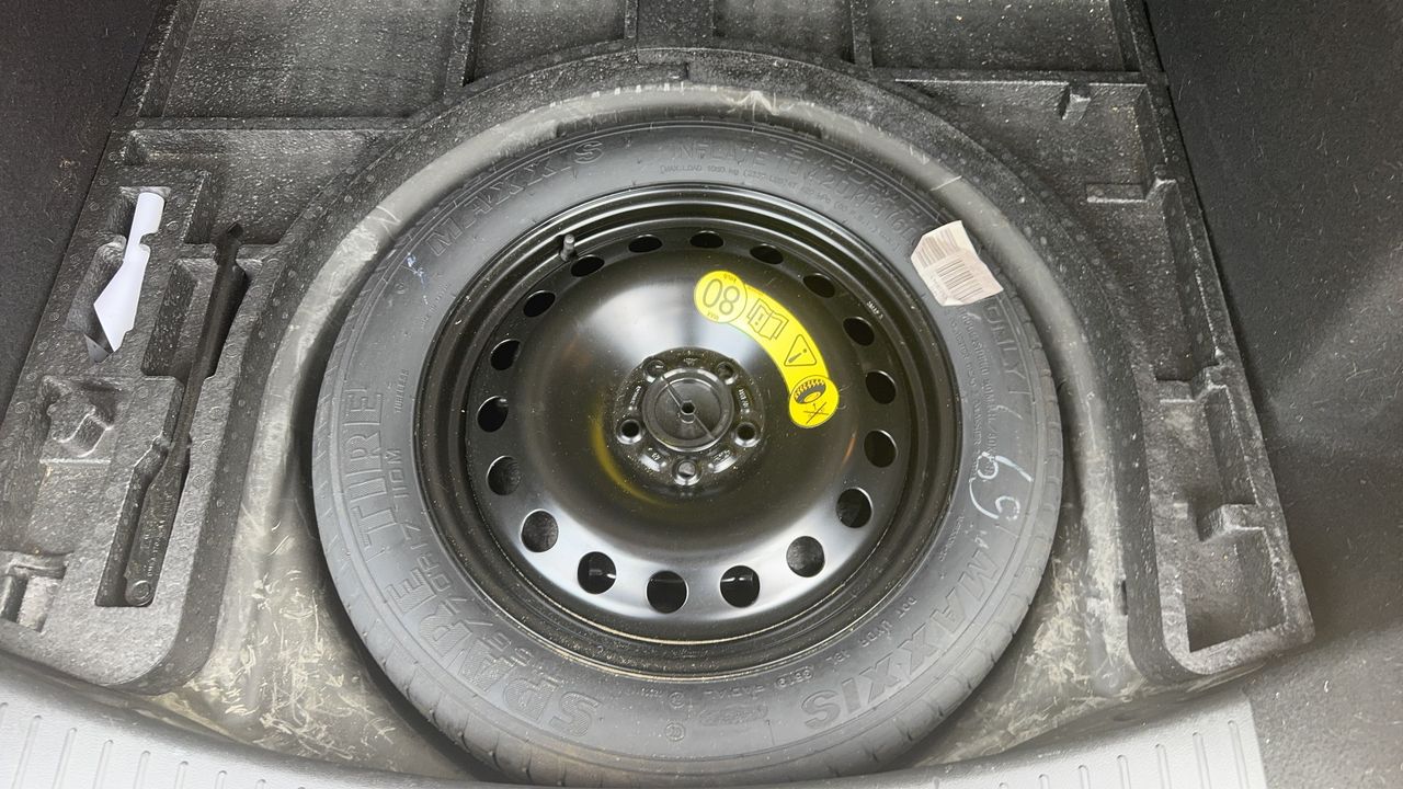 Photo de la roue de secours 1