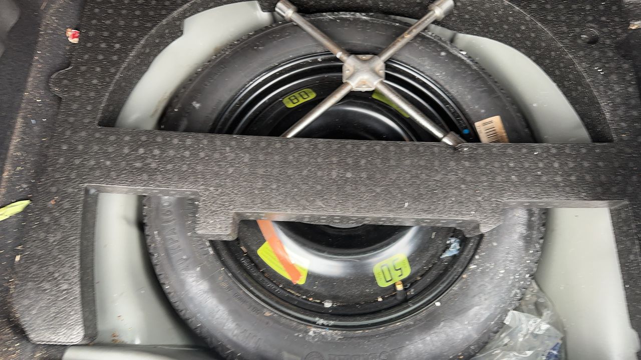 Photo de la roue de secours 1