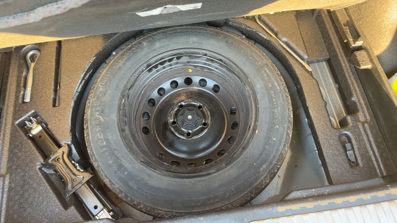 Photo de la roue de secours 1