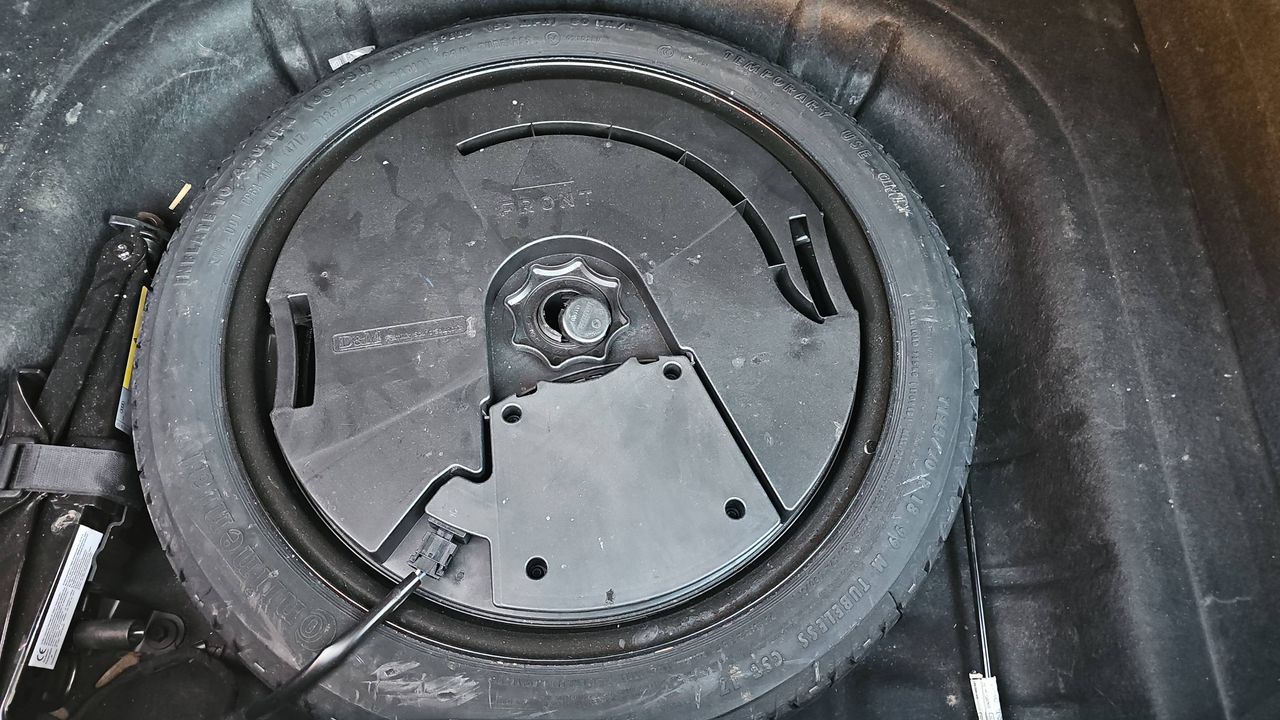 Photo de la roue de secours 1