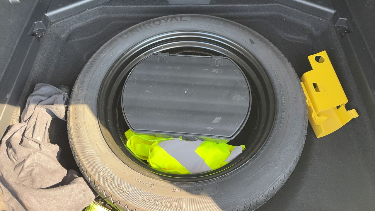 Photo de la roue de secours 1