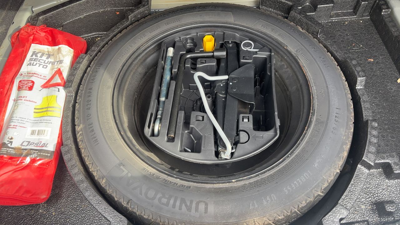 Photo de la roue de secours 1