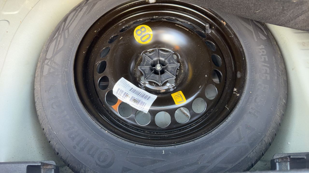 Photo de la roue de secours 1