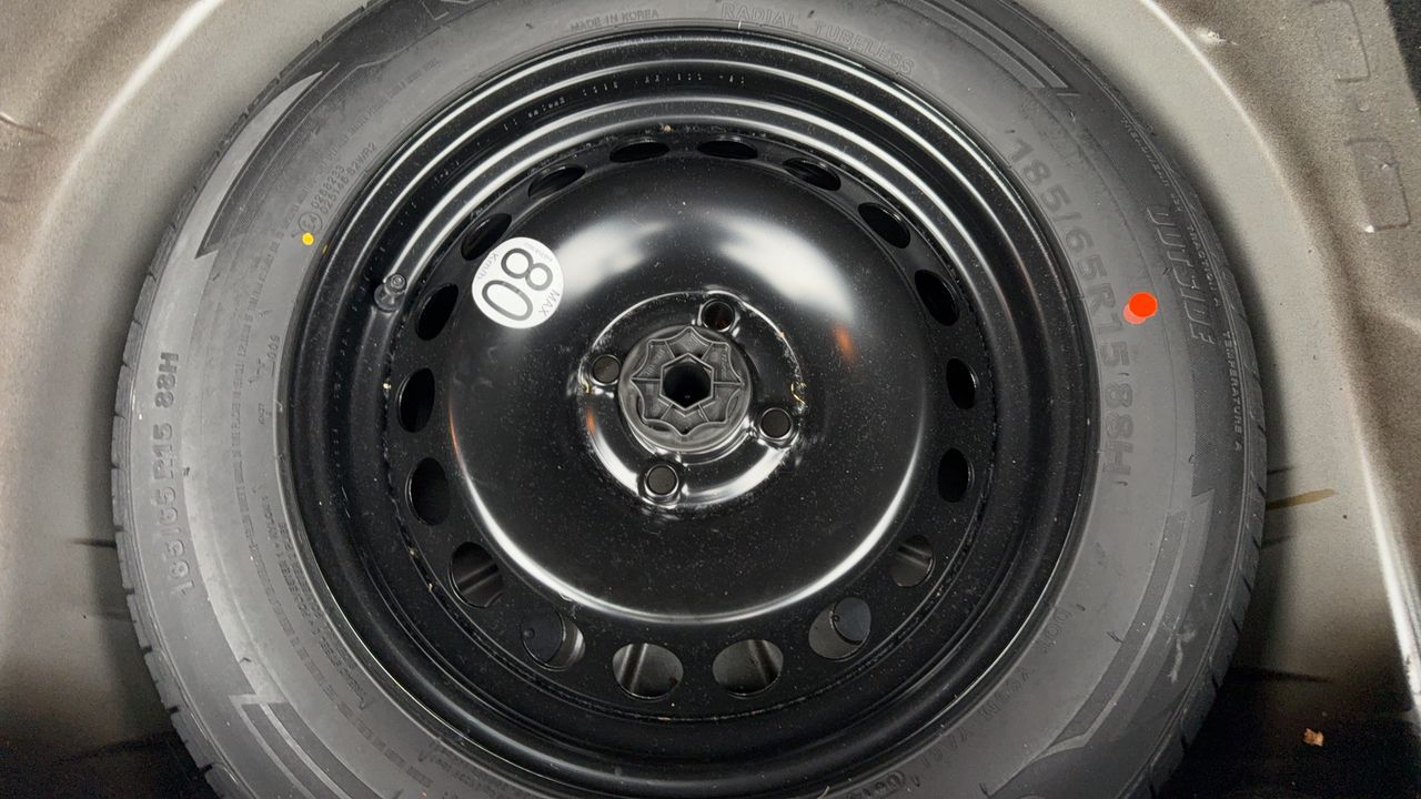 Photo de la roue de secours 1