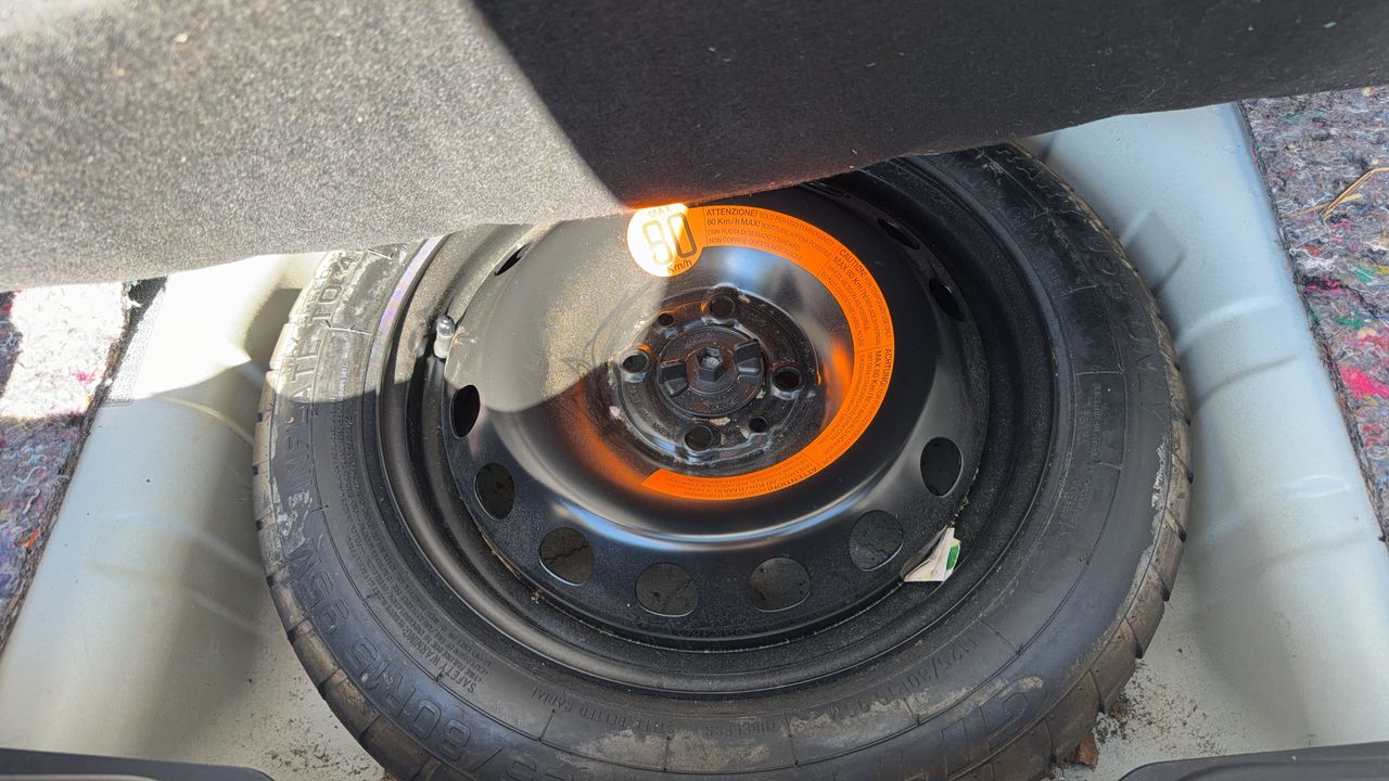 Photo de la roue de secours 1