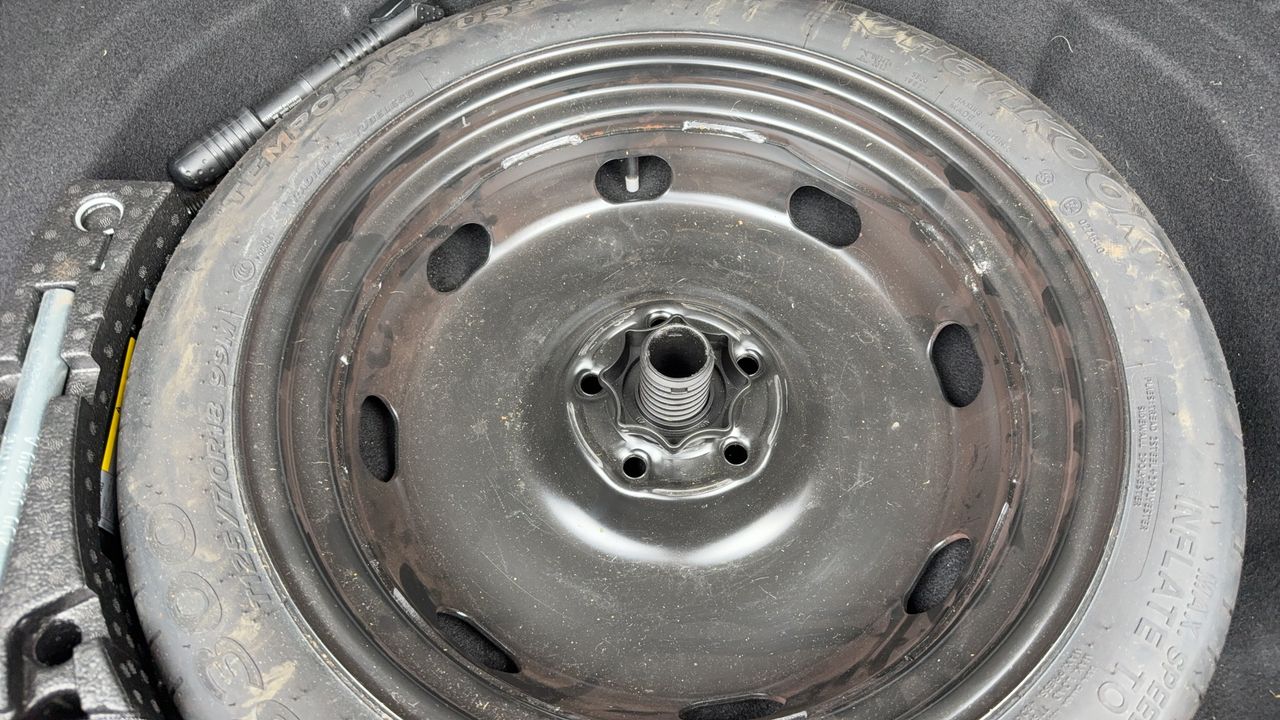 Photo de la roue de secours 1