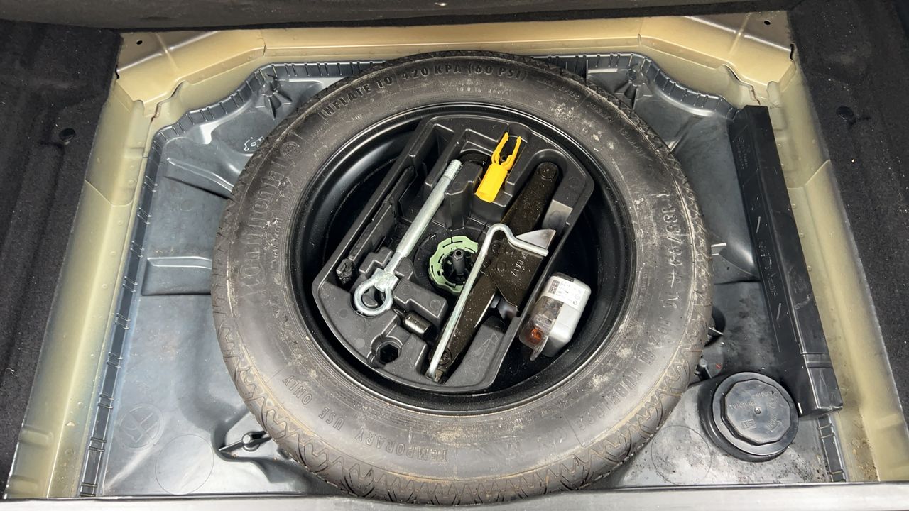 Photo de la roue de secours 1