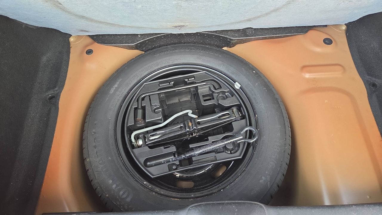 Photo de la roue de secours 1