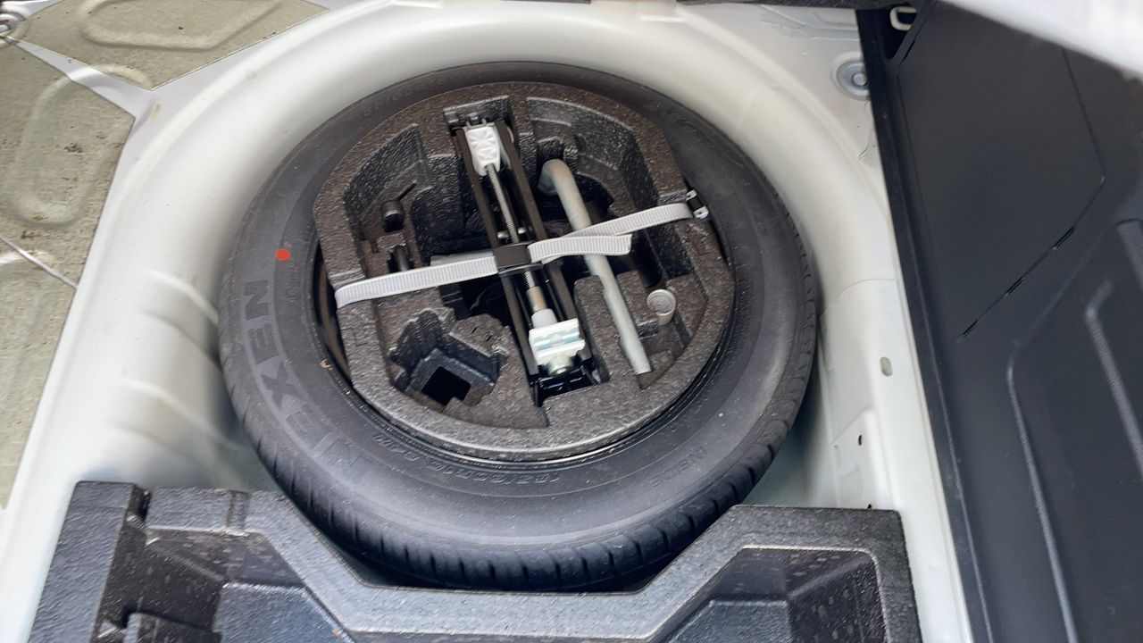 Photo de la roue de secours 1
