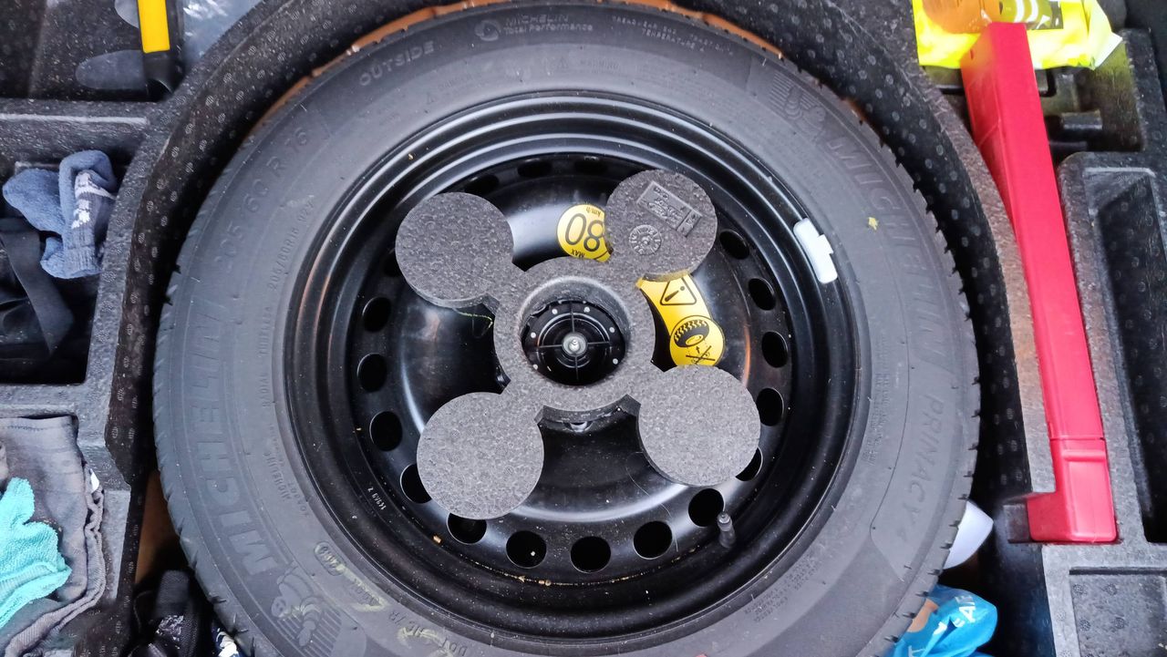 Photo de la roue de secours 1