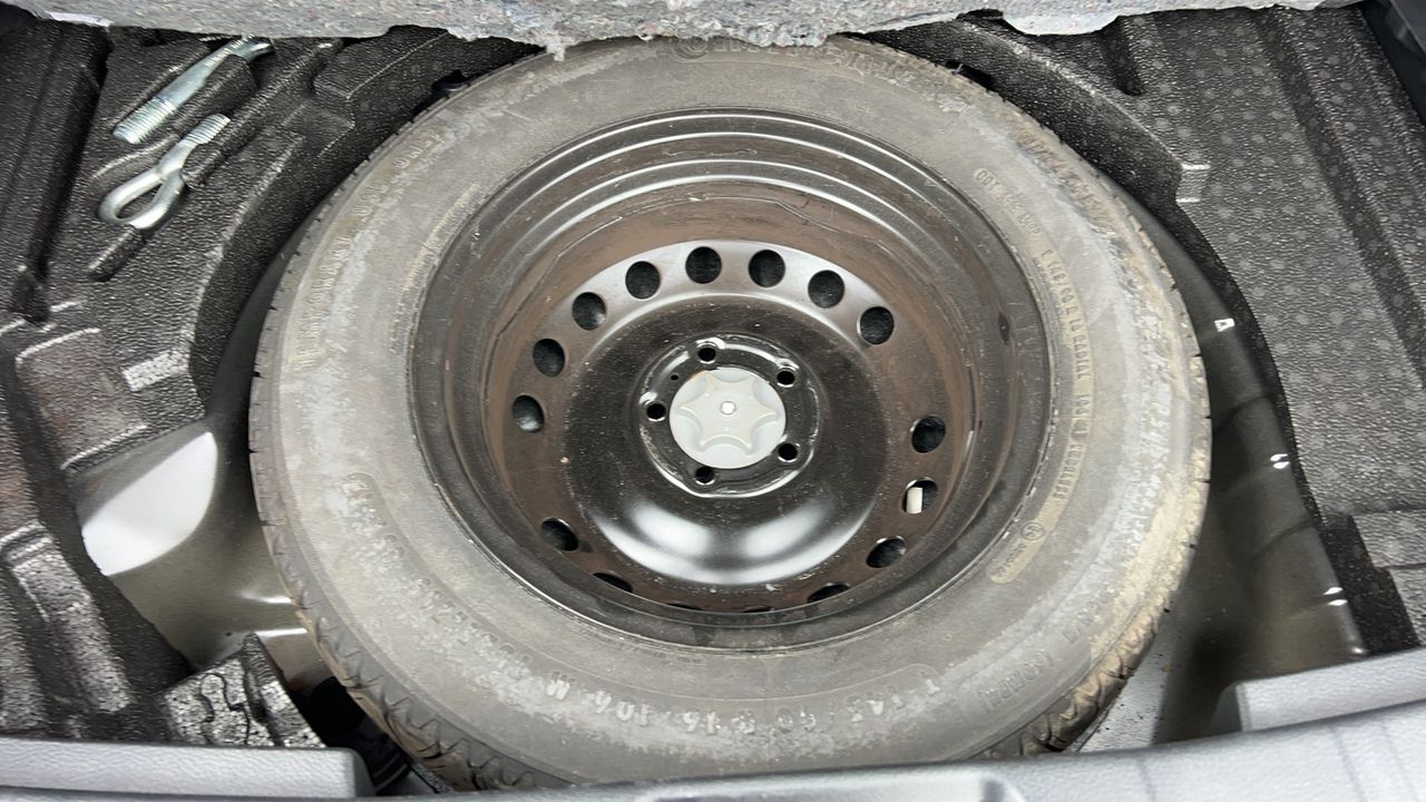 Photo de la roue de secours 1