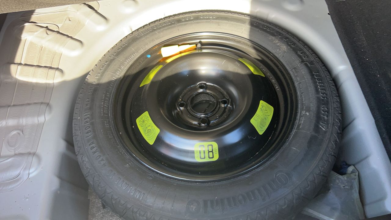 Photo de la roue de secours 1
