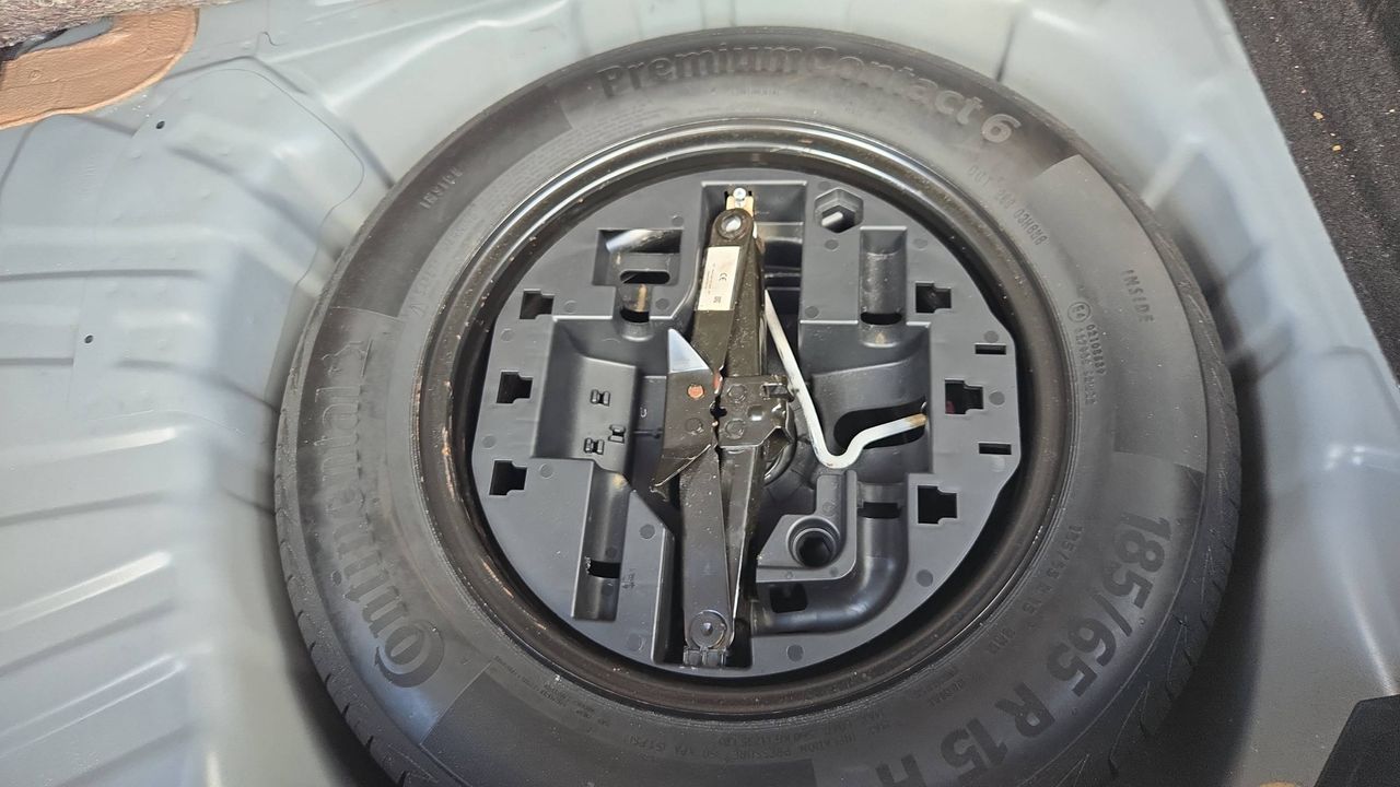 Photo de la roue de secours 1