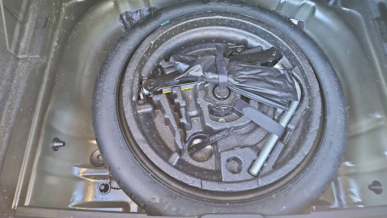 Photo de la roue de secours 1