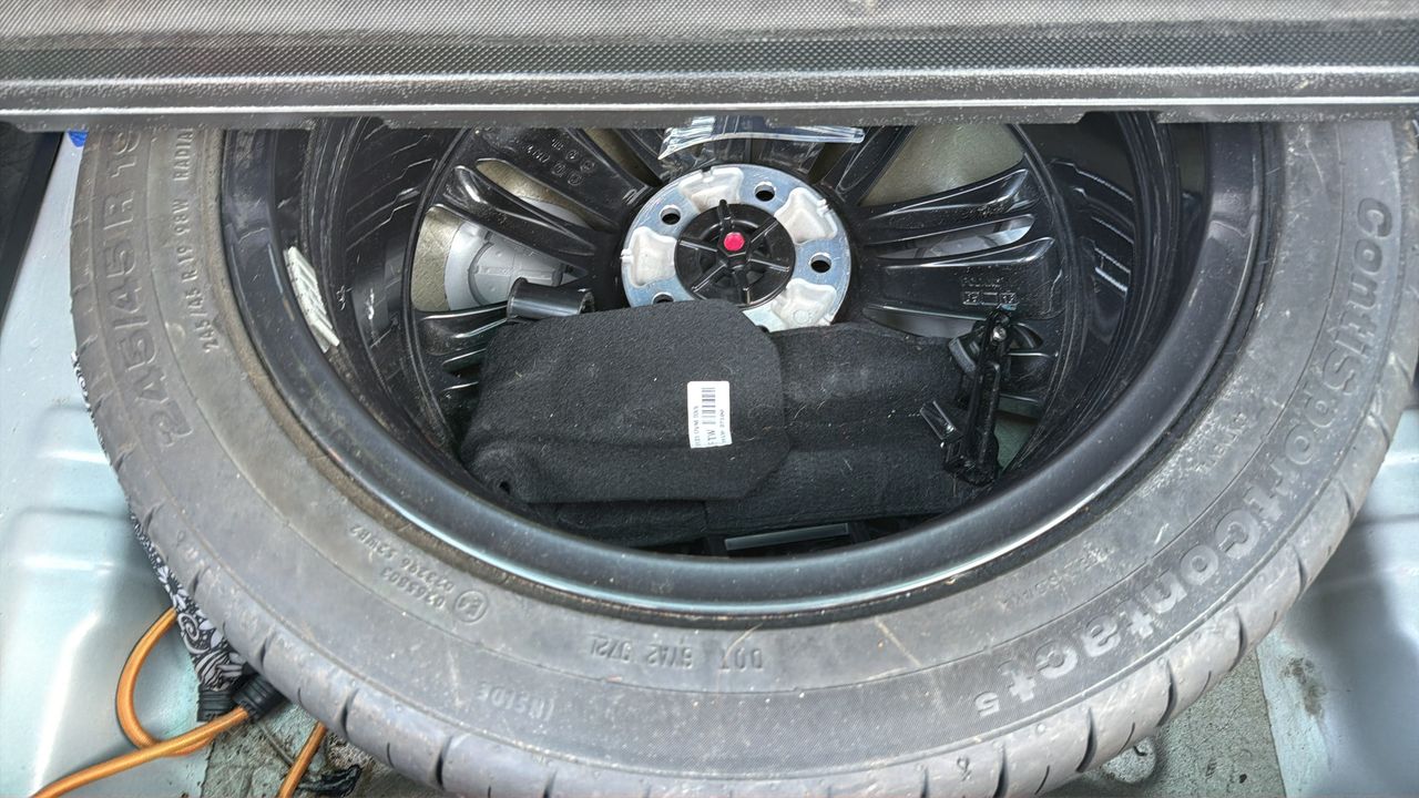 Photo de la roue de secours 1