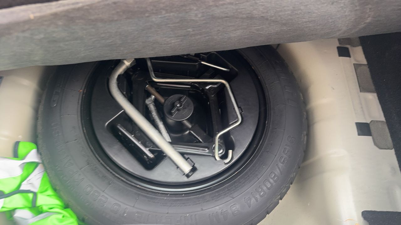 Photo de la roue de secours 1