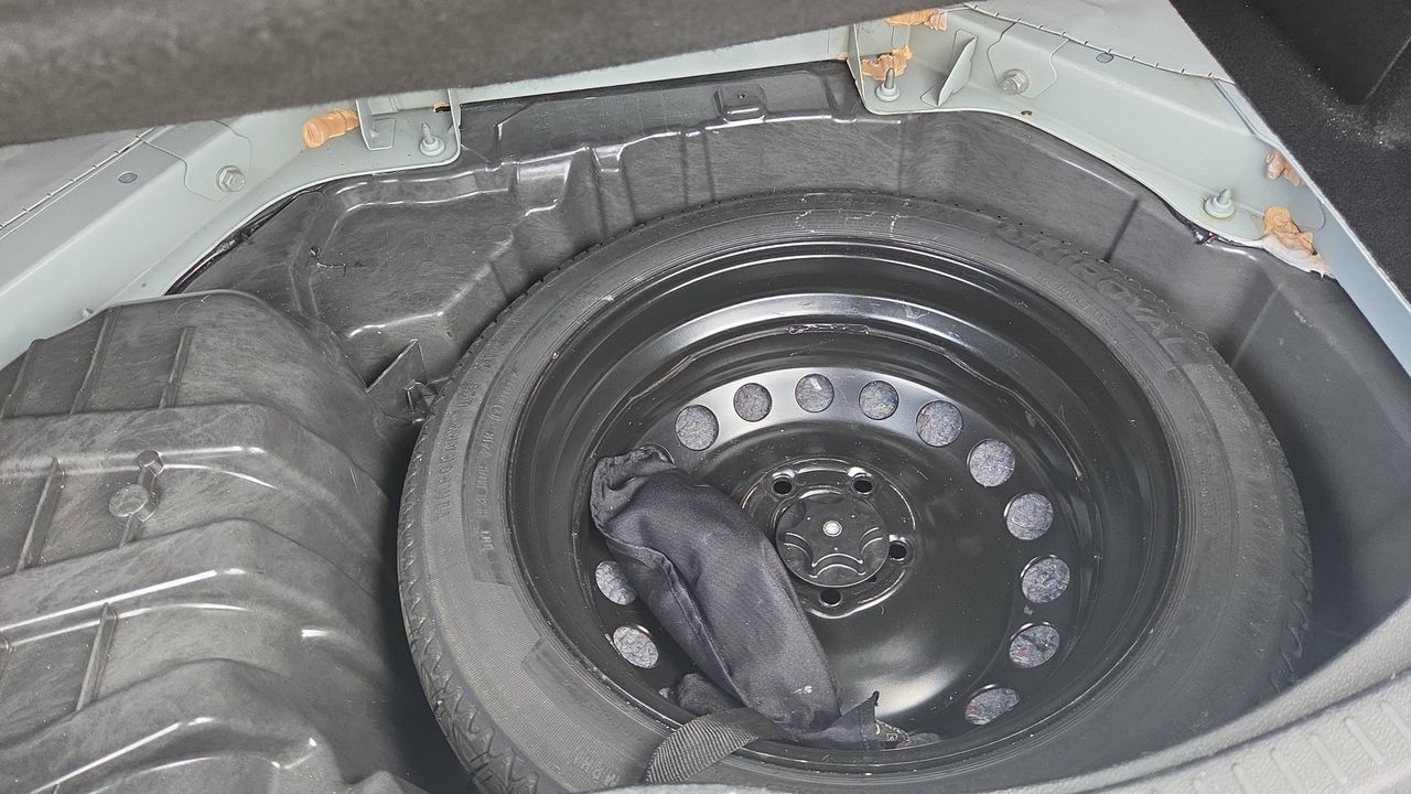 Photo de la roue de secours 1