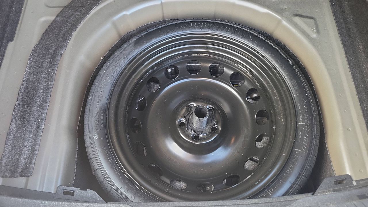 Photo de la roue de secours 1