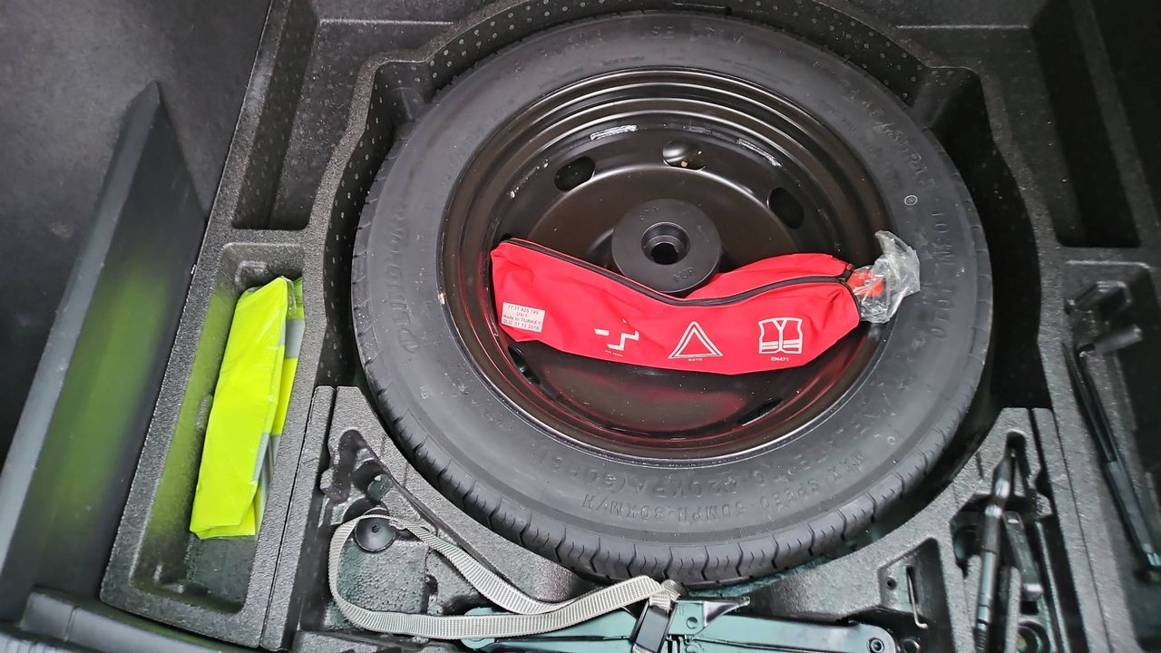 Photo de la roue de secours 1