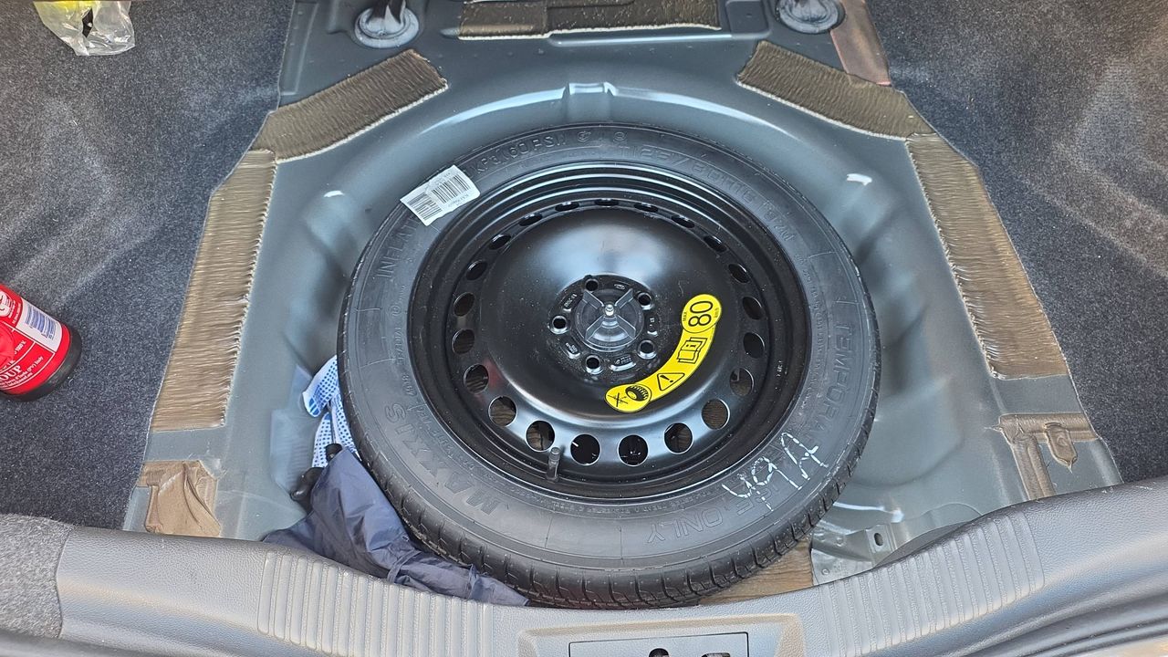 Photo de la roue de secours 1