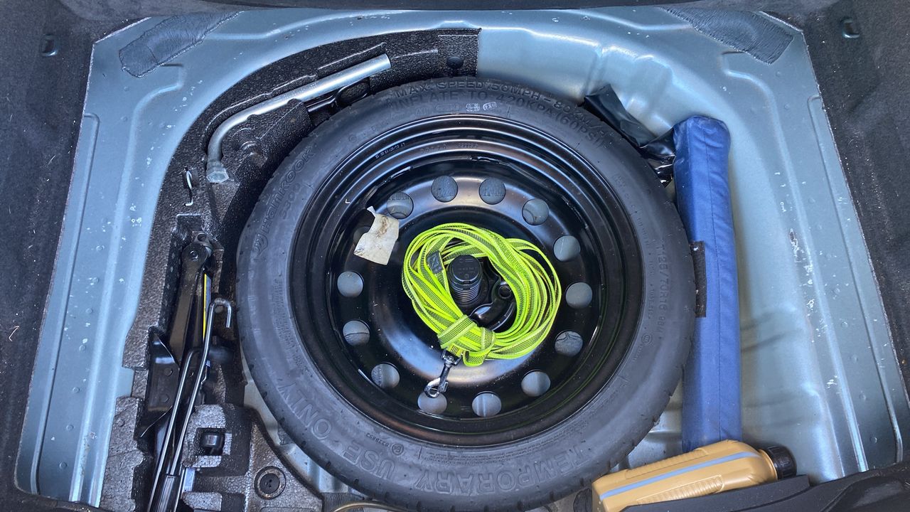 Photo de la roue de secours 1