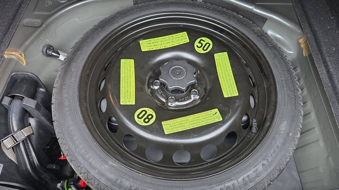 Photo de la roue de secours 1