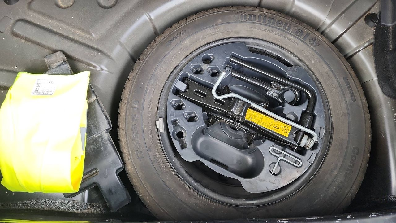 Photo de la roue de secours 1