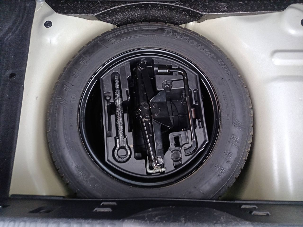 Photo de la roue de secours 1