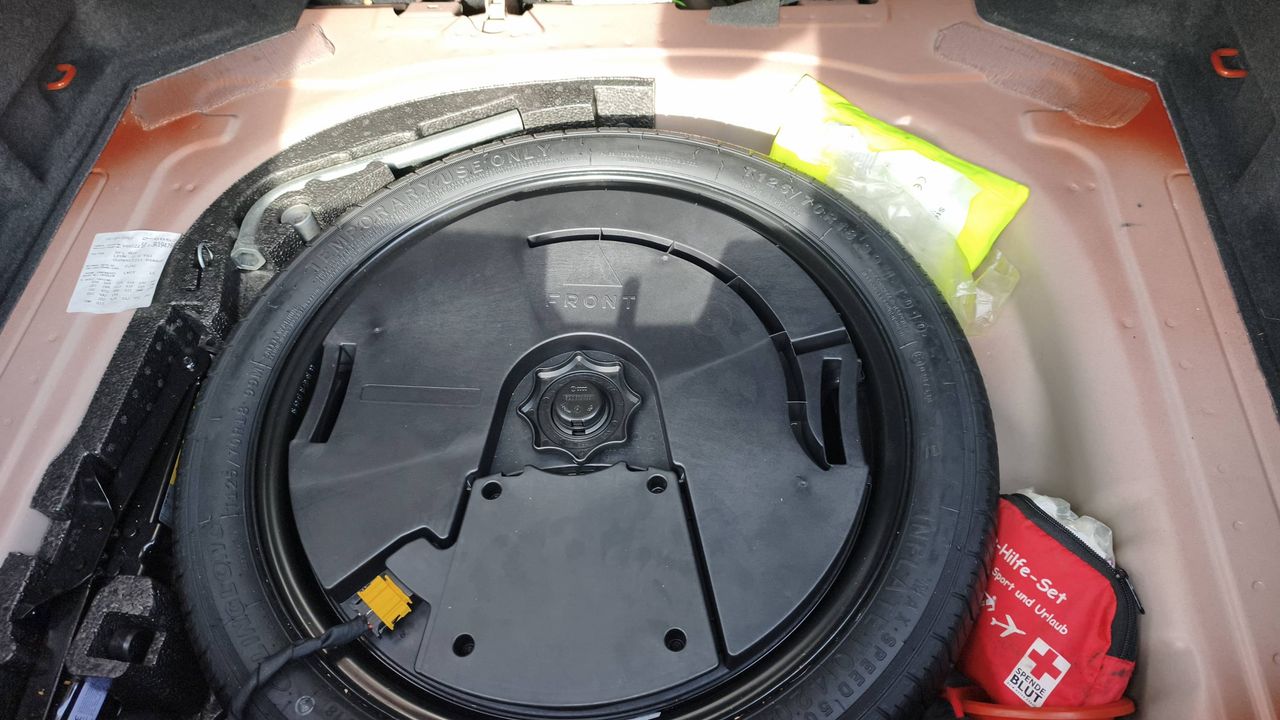 Photo de la roue de secours 1