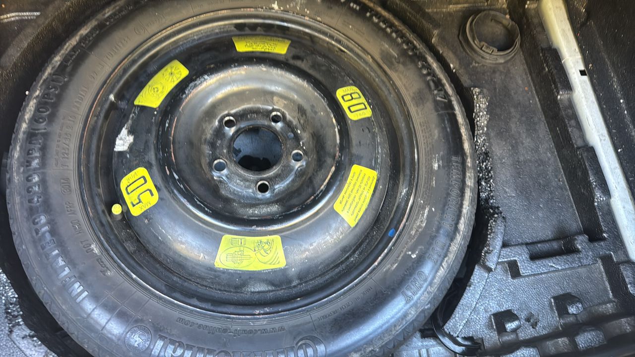 Photo de la roue de secours 1