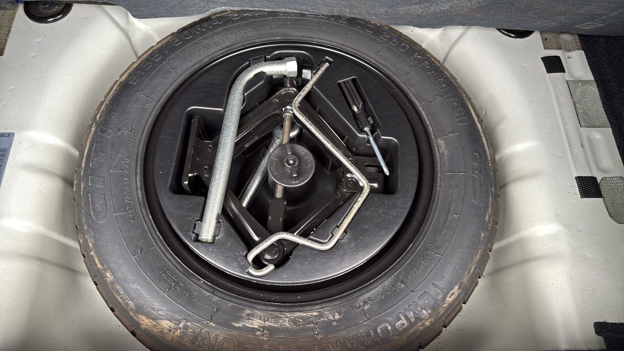 Photo de la roue de secours 1